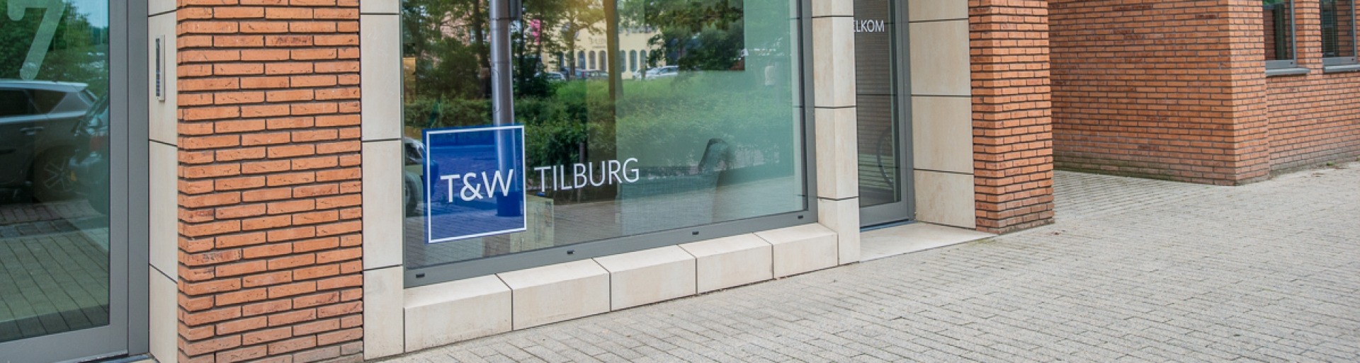 De buitengevel van het pand van T&W Tilburg
